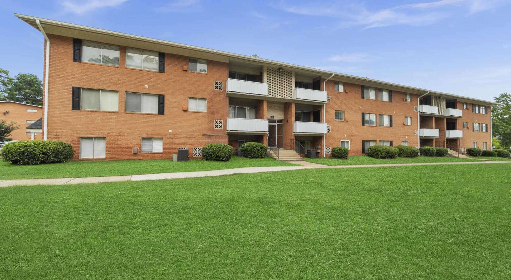 404 Rivertowne Apartment Homes