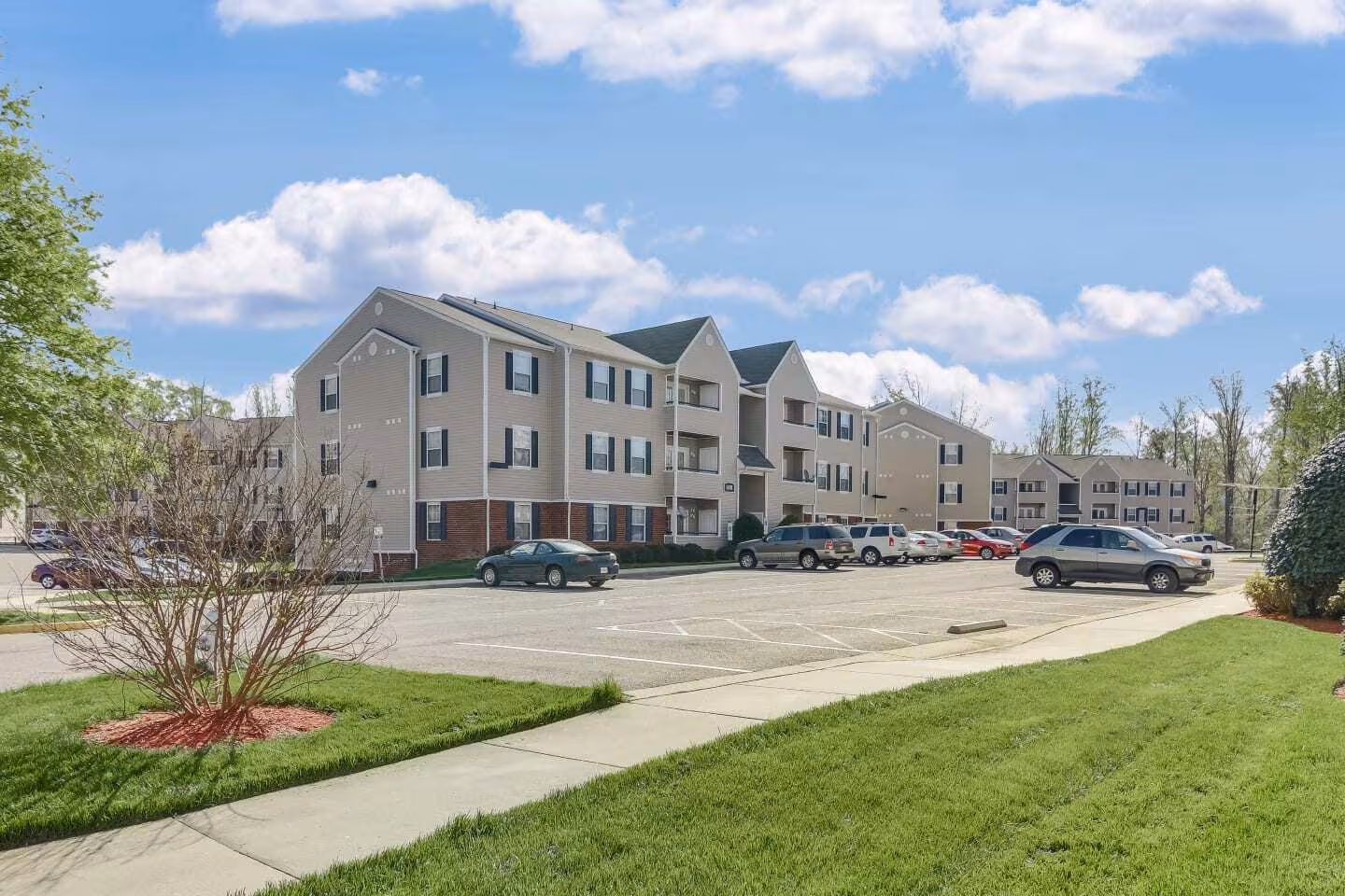Creekpointe Apartments