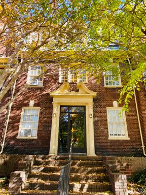 1128 W. Grace St. , Apt. 01, Richmond, VA 23220
