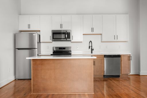 2033 W. Broad St. Apt. 301, Richmond, VA 23220