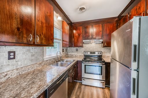 8813 Firethorne Lane, Chesterfield, VA 23237