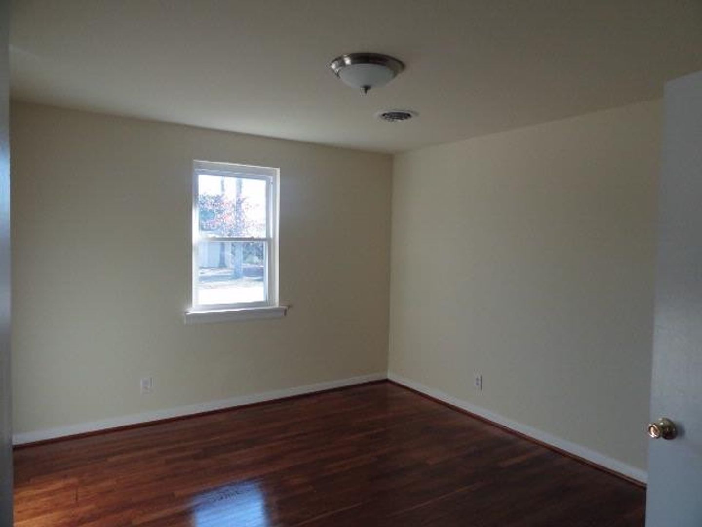 7826 Senate St. , N. Chesterfield, VA 23237