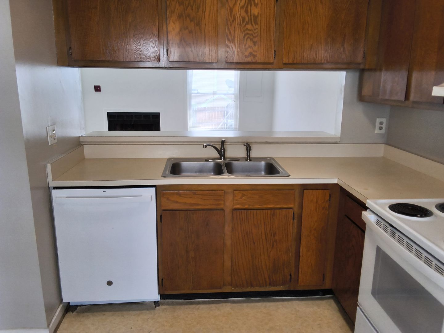 3044 Kim Drive, North Chesterfield, VA 23235