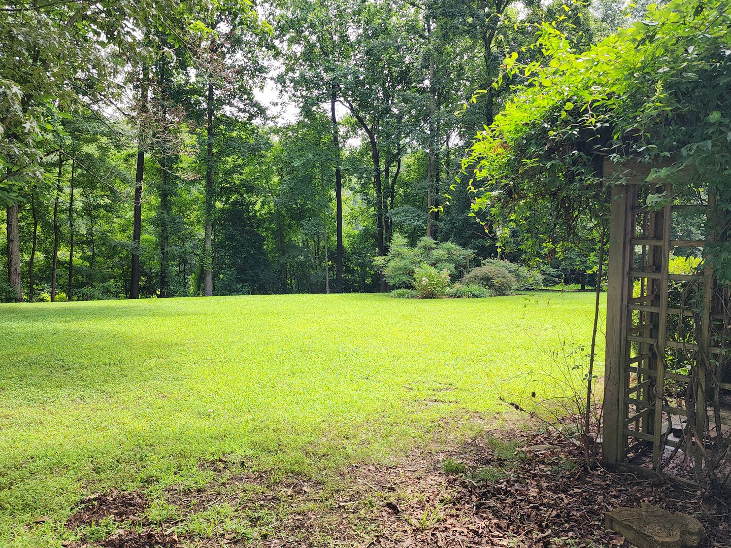 6801 N Hairpin Dr, Quinton, VA 23141