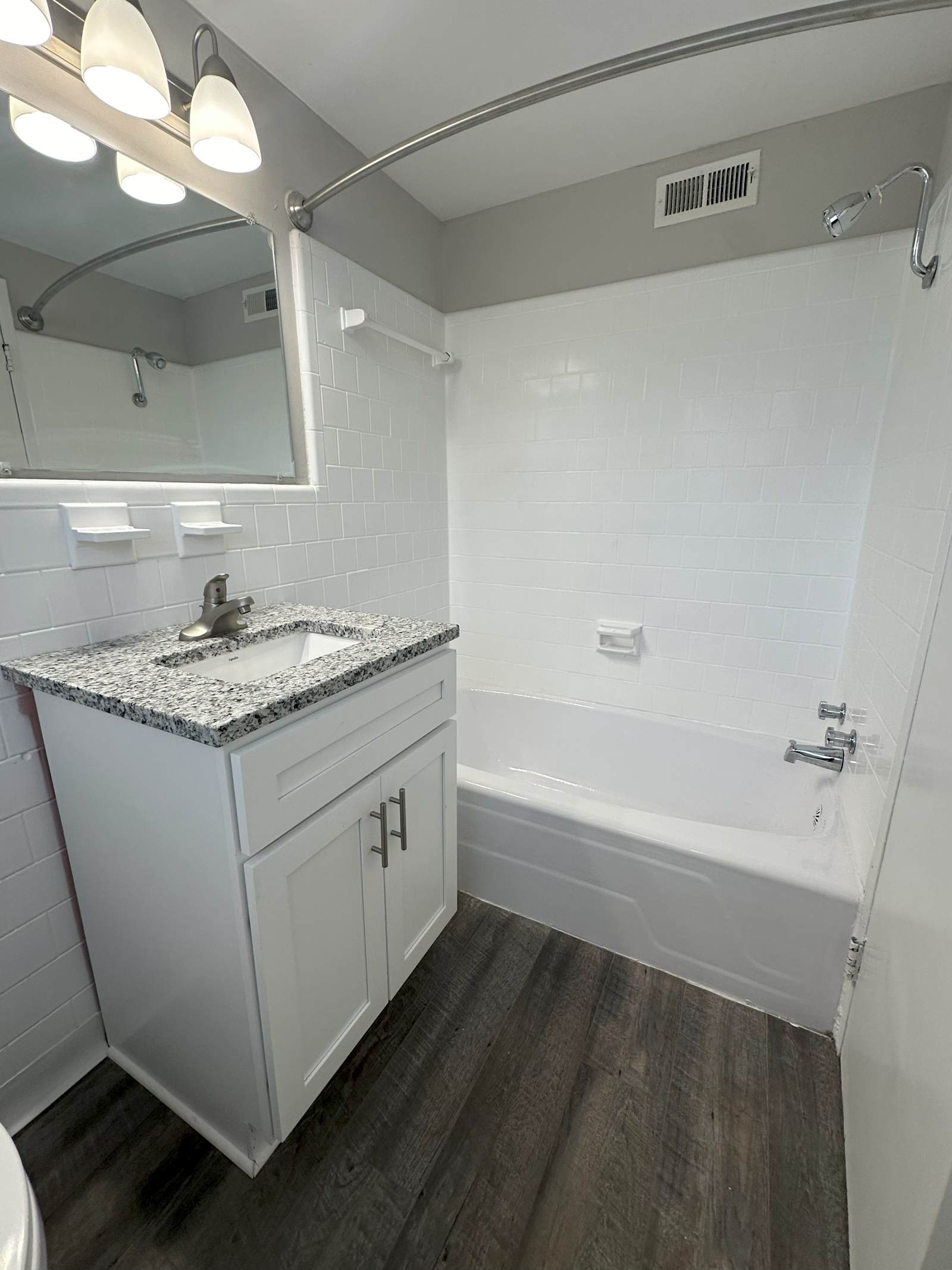 2112 Riverside Drive, Apt 2300-07, Richmond, VA 23225