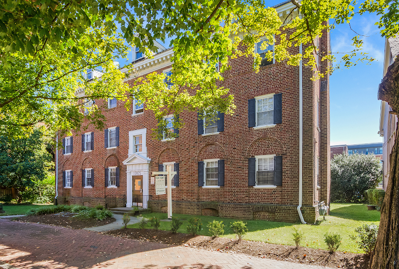 1005 Grove Ave Apartments