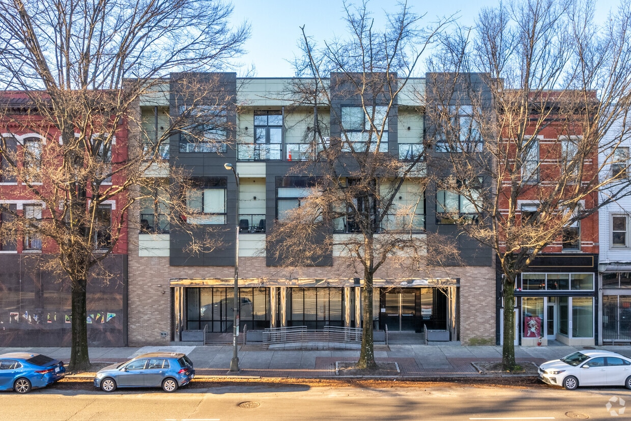 Atrium on Broad