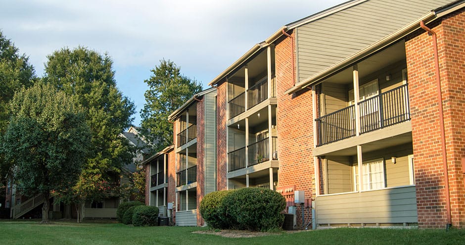 Broadmoor Apartments