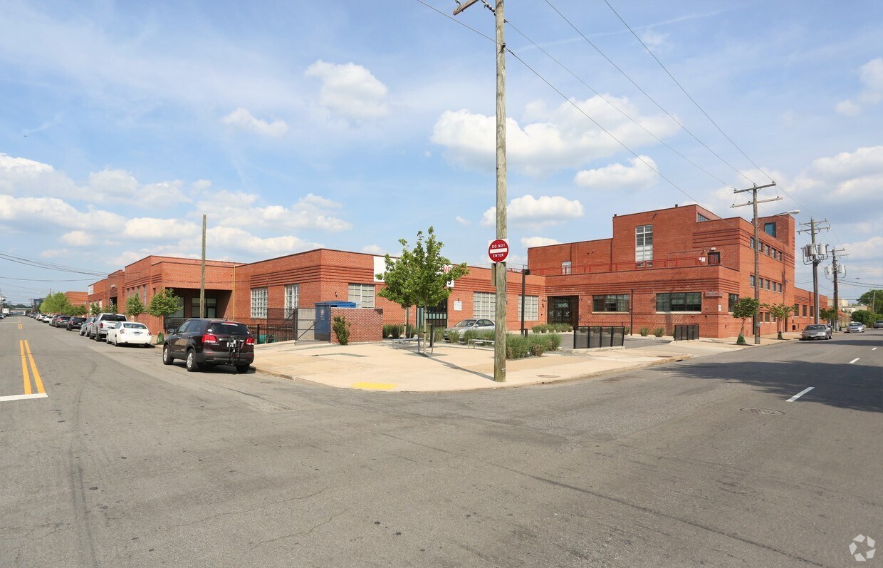 Courtyard Lofts