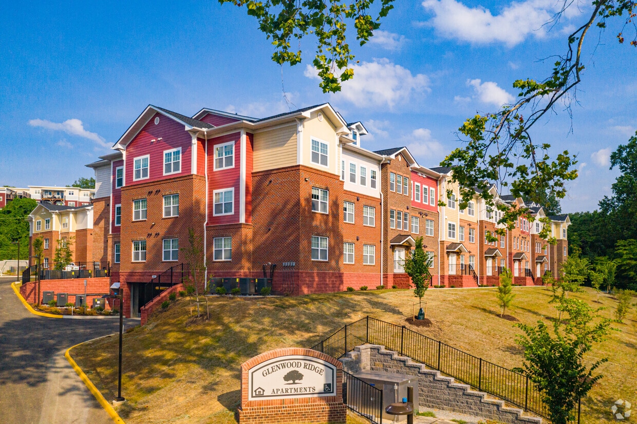 Glenwood Ridge Apartments