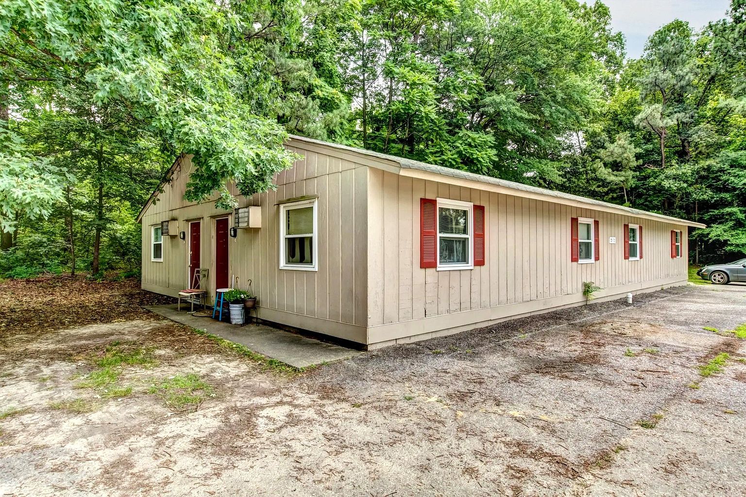Huntwood Apartments