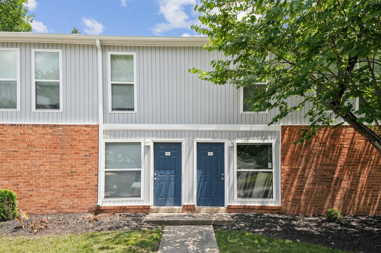 Townhouses of White Oak